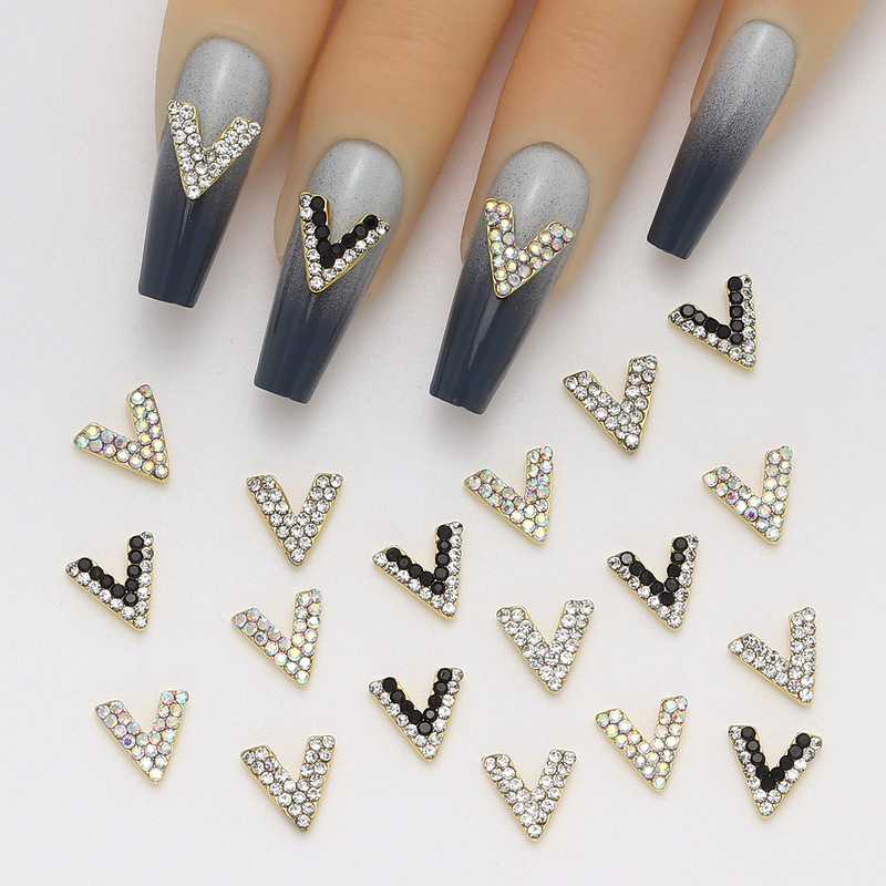 High-Quality Cross-Border Nail Art Jewelry Gold Silver Alloy Shiny Rhinestone V-Shaped Crystal Design Nail Accessories Batch