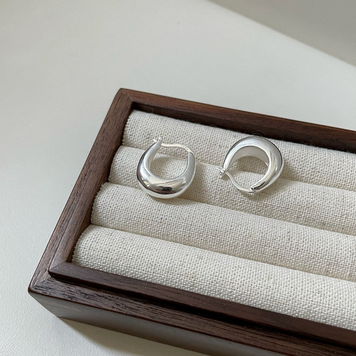 S925 sterling silver Korean fashion crescent earrings Korean minimalist fashion basic retro earrings and earrings wholesale