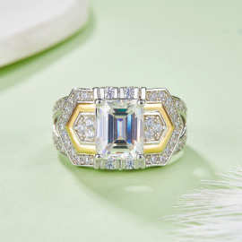 S925银镀18K白金分色祖母绿形莫桑钻女戒7*9mm/3.0CT
