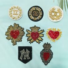�����Ļʹ����������bЬ�m��q�o���ƶ��a�����N�b������