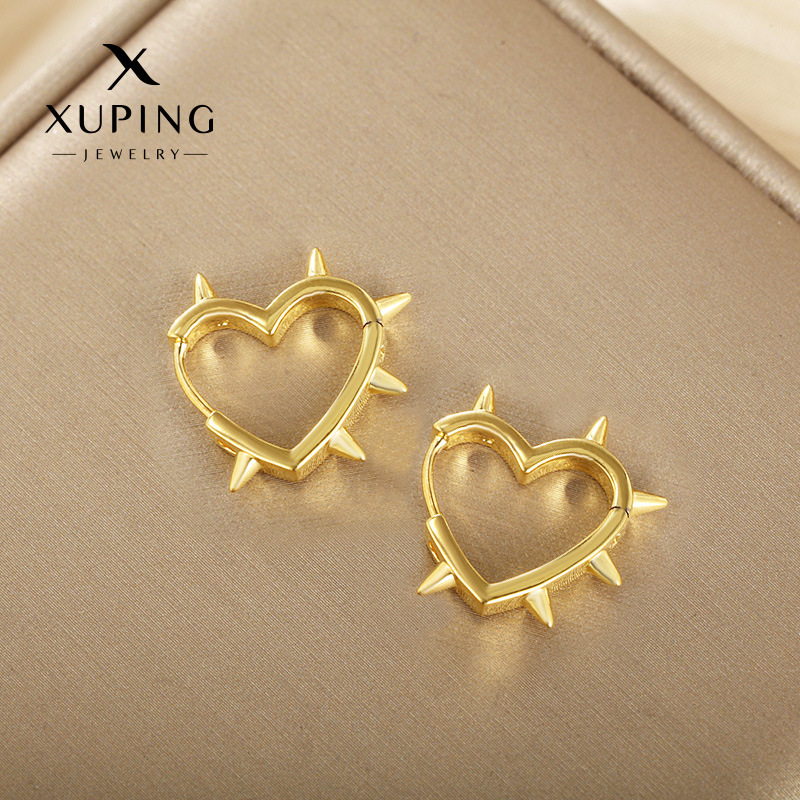 Xuping Cross-border hip-hop personalidad de estilo de amor en forma especial pendientes de orejas de temperamento de alto nivel de nicho mujeres al por mayor