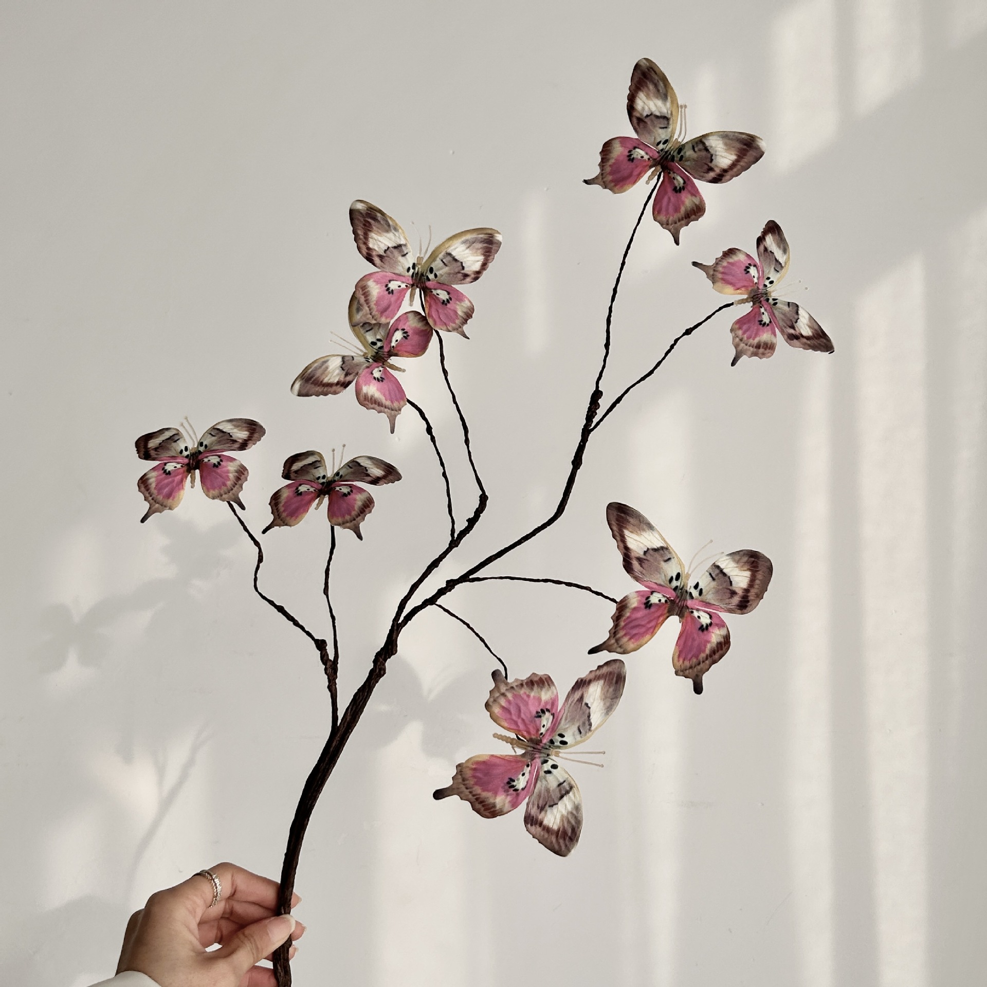 Jardín de Monet mariposas de ramas secas flores de simulación de libros rojos ventanas creativas decoraciones de flores para el hogar accesorios de fotografía decoración