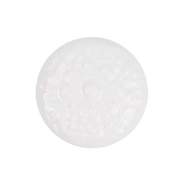 Flat white 774-1