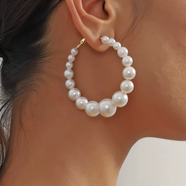 AliExpress New Hot-Selling Stainless Steel French Fashion High-End Pearl Earrings for Women, Vintage Exaggerated Earrings