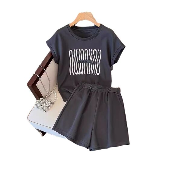 High-end Fashion Casual Sportswear Suit Women's Summer Korean-style Loose Stylish Age-reducing Short-sleeved Shorts Two-piece Set