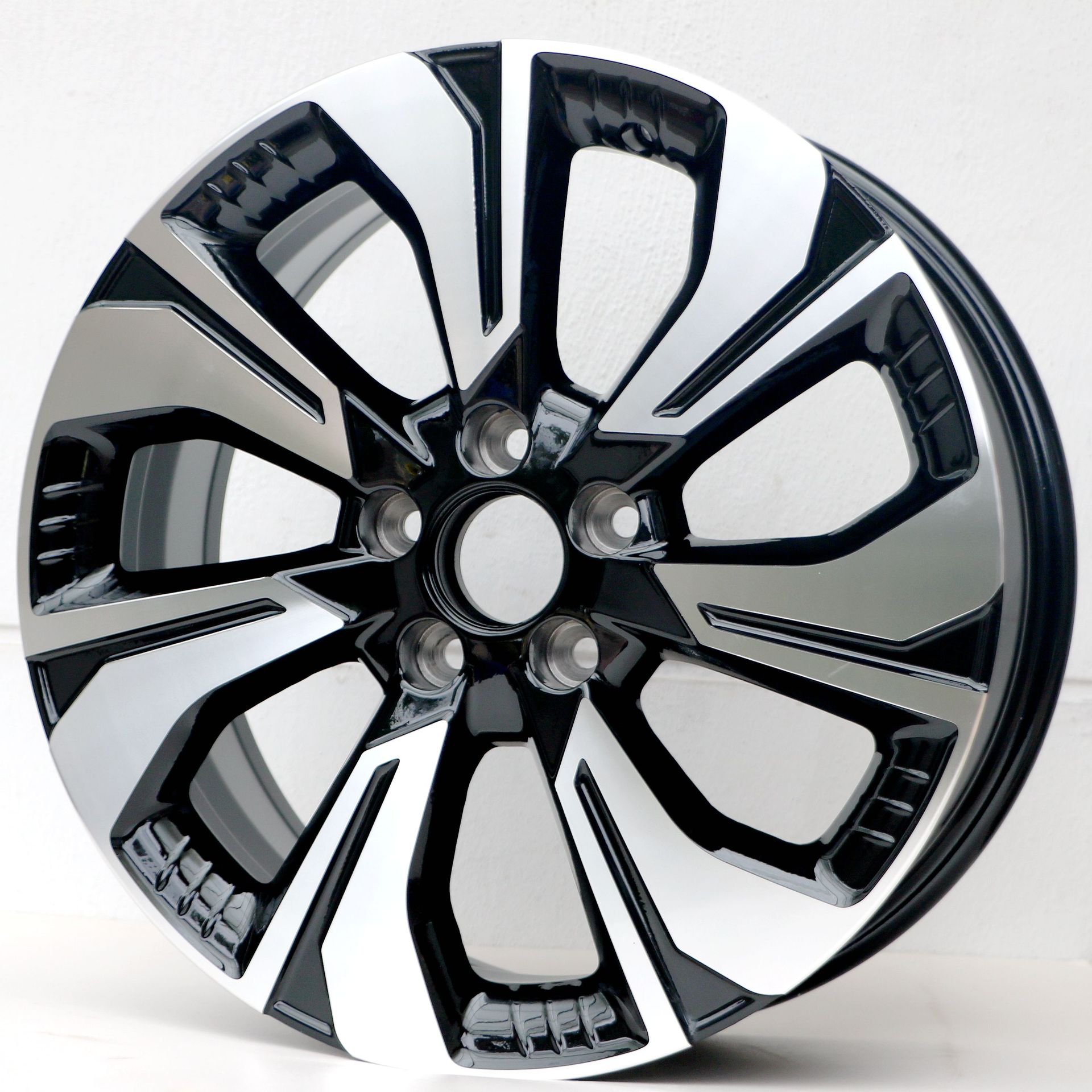 Suitable for new energy GAC EAN wheel 17 inch 18 inch EAN Yplus EAN V EAN S steel rim spare tire