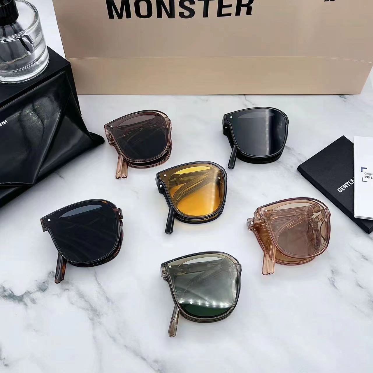 2023 nuevas gafas de sol plegables de bolsillo cojín de aire gafas de sol a prueba de UV gafas de sol plegables de moda coreanas