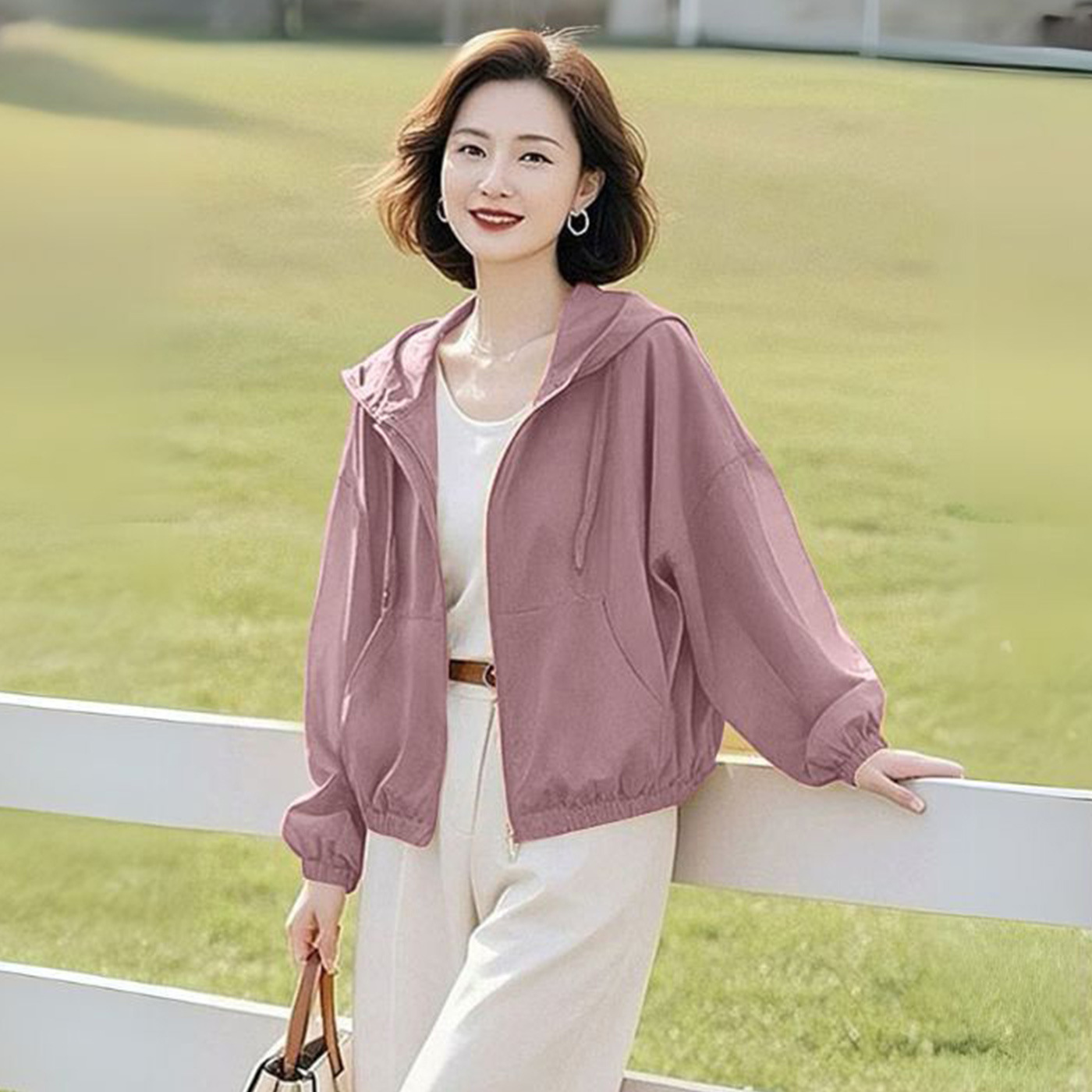 Thin Ice Silk Quick-Drying Sun Protection Clothing for Women, New Summer Style, Casual Loose Hooded Sun Protection Clothing, Short Jacket for Moms