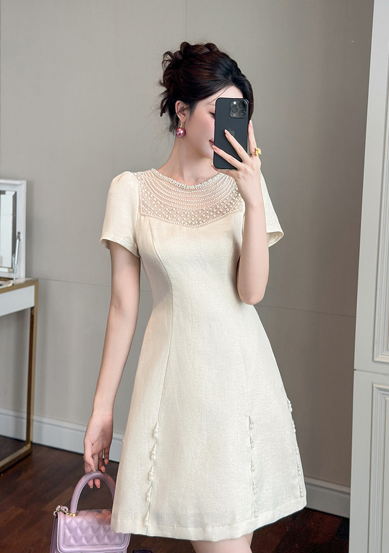 Đầm suông nữ midi cổ tròn thắt eo đính ngọc trai phong cách Pháp — mơ chi tiết 6