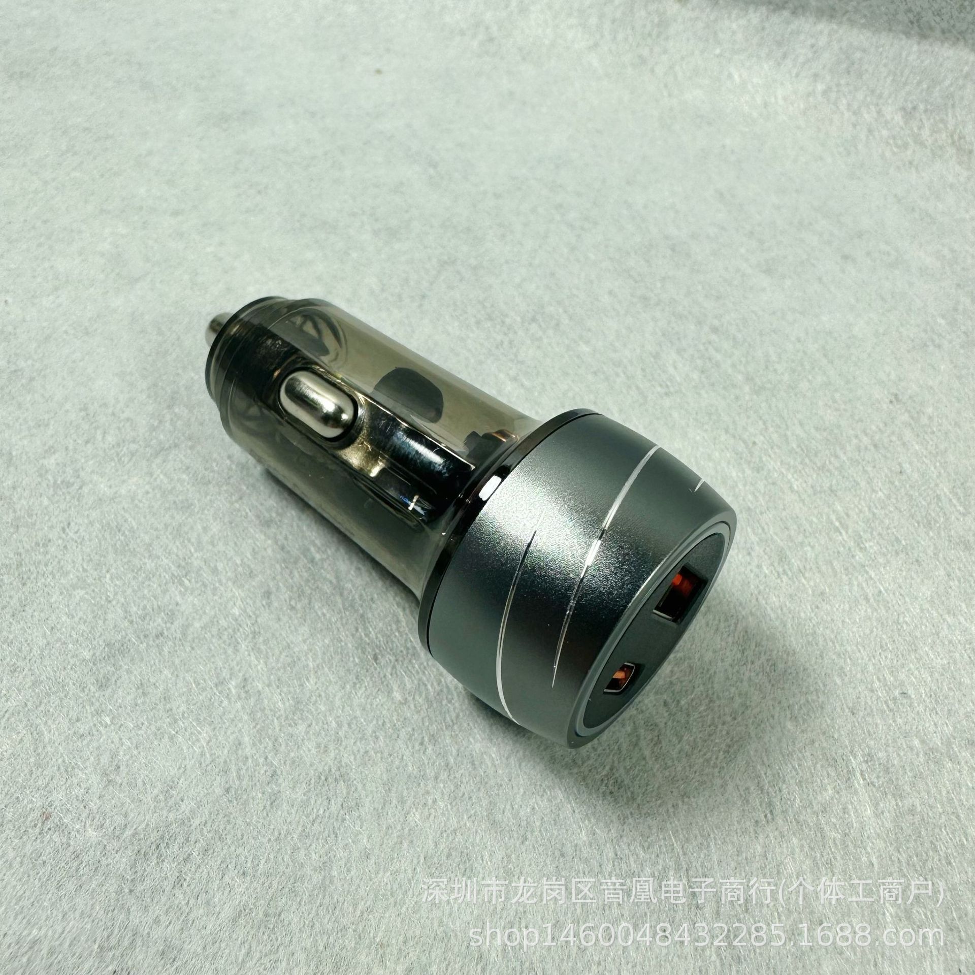 200W Super Fast Charging Car Charger Pd30W Car Mobile Phone Charger Supports Apple, Huawei and Oppo Flash Charging