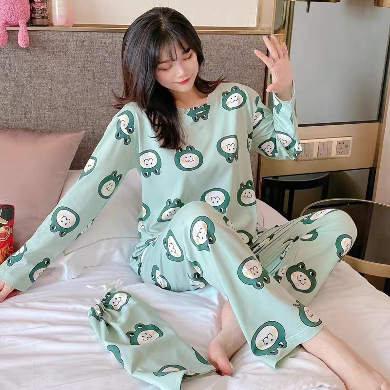 Pijama de manga larga de primavera y otoño simple coreano estilo de estilo avanzado joven suelto cuello redondo en casa otoño y invierno conjunto