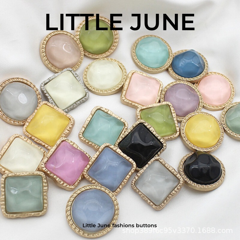 In-Stock Chanel-Style Metal Resin Buttons, Square and Round Buttons for Coats, Sweaters, and Colorful Clothing Buttons