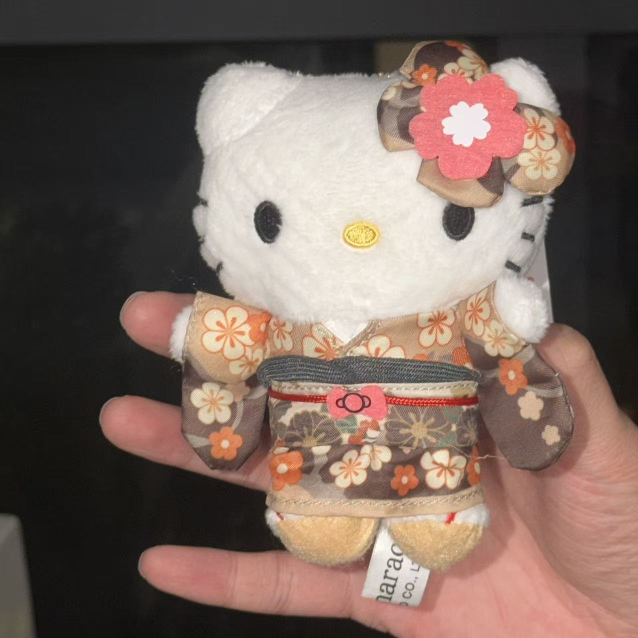 黒麦わら帽子キティ帽子ベビーペンダントラブバックル人形人形かわいいヘップバーンスタイルペンダントキーホルダー