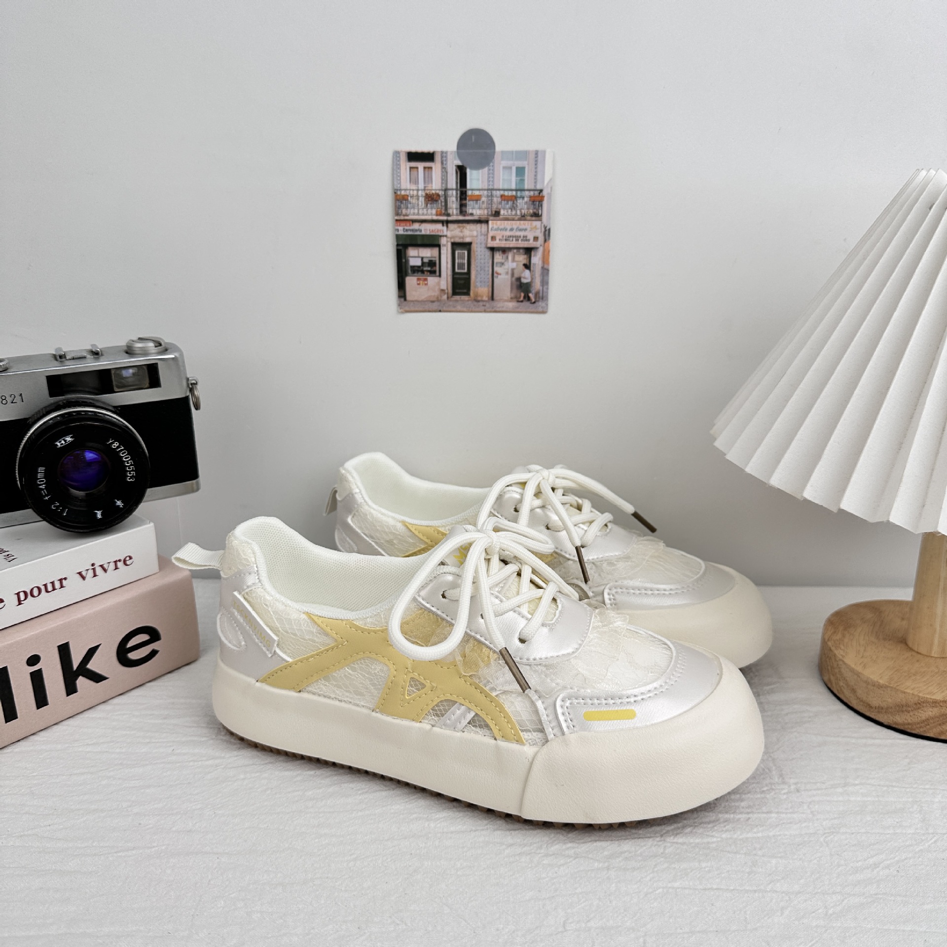 6666 zapatos de skate de altura de suela gruesa para mujeres 2025 nuevo verano ventilado chic puerto borde de encaje casual zapatos de moda