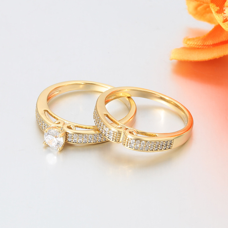 Xuping estilo simple personalidad pareja anillo de copre chapado 14k color lujoso ligero anillo de boda temperamento al por mayor