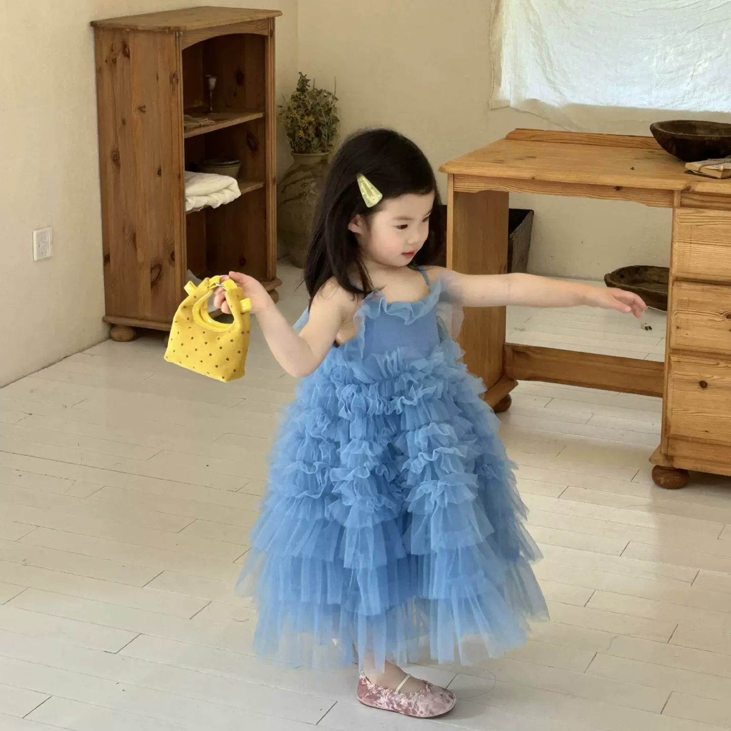 2026夏季新款童装 韩版童装 女童蓝色层层网纱连衣裙 儿童蓬蓬裙
