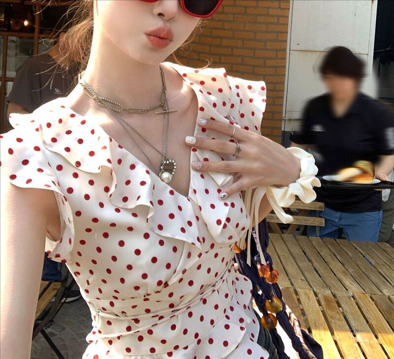 Acaie ショートスモールフライングスリーブ V ネック水玉トップスカートスーツ女性の夏のフレンチスタイル 2 点セット|undefined