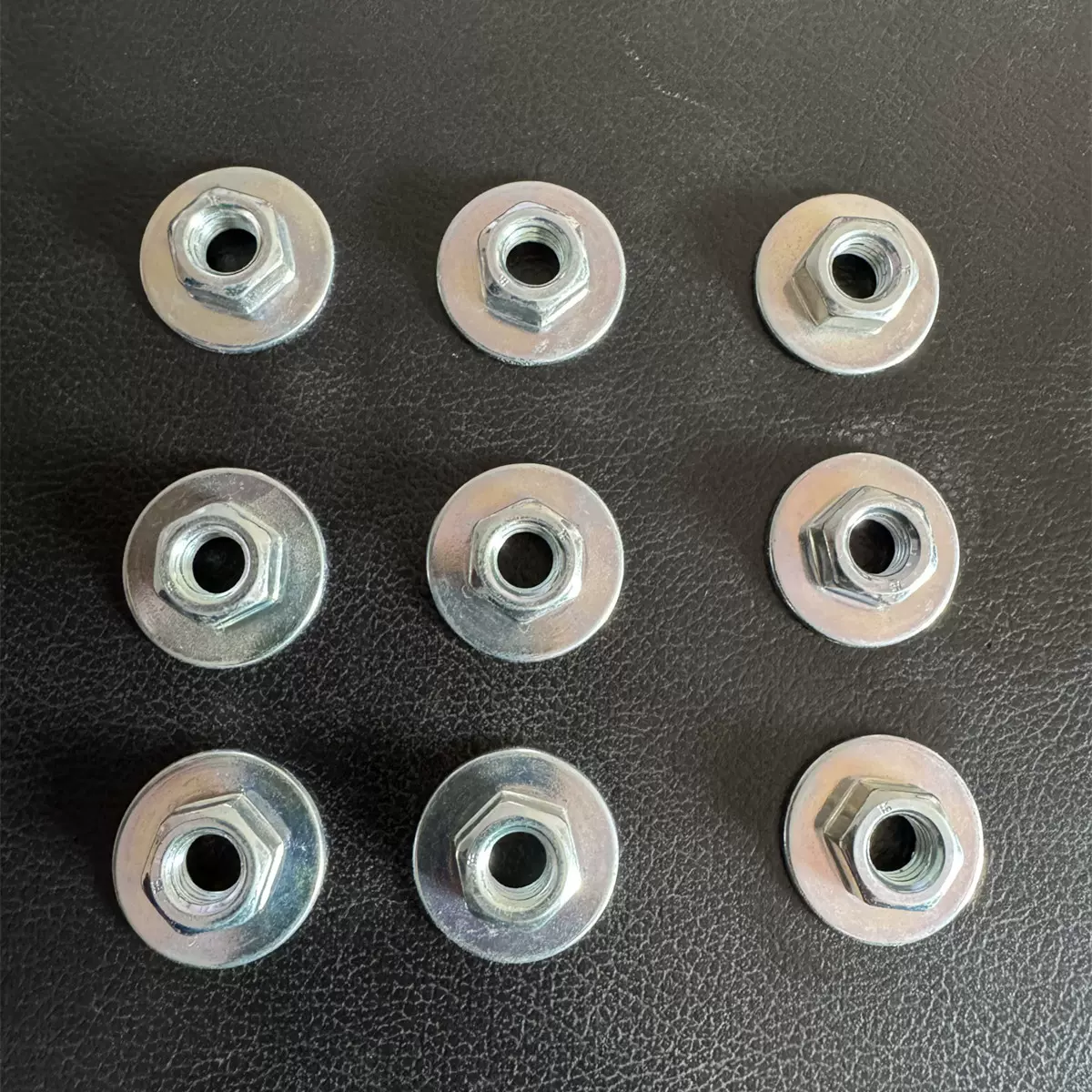 大盘空调法兰螺母