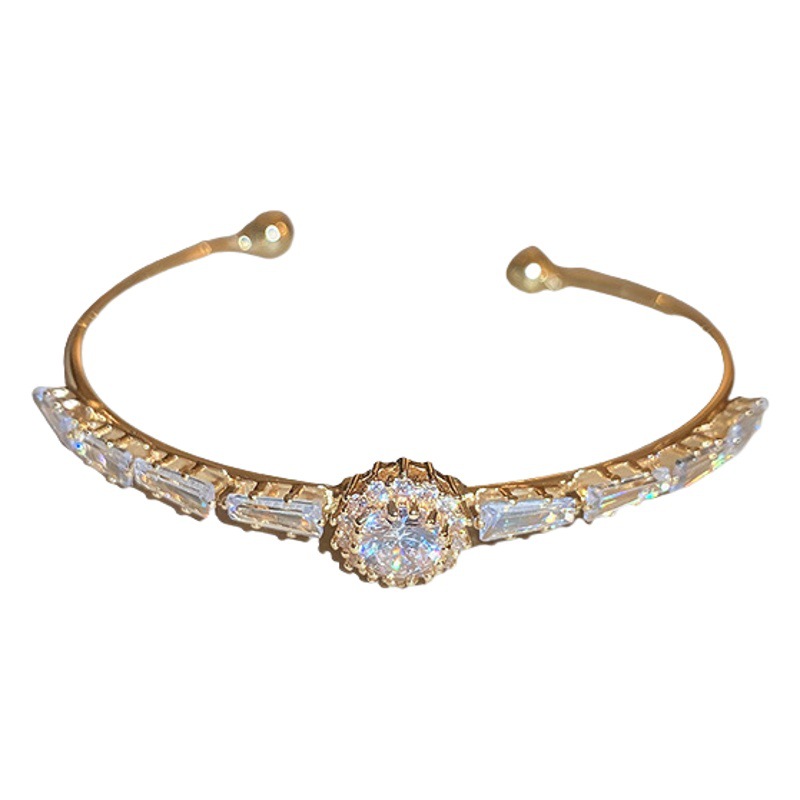 Estilo de lujo ligero diamante-incrustado ZIRCON redondo geométrico pulsera abierta personalidad de moda exquisito temperamento pulsera de alto grado para las mujeres