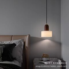 イタリアスタイルの寝室のベッドサイドの小さなシャンデリアライト高級クリエイティブインターネットセレブシンプルモダンバーデザイナーシンプルなペンダントライト