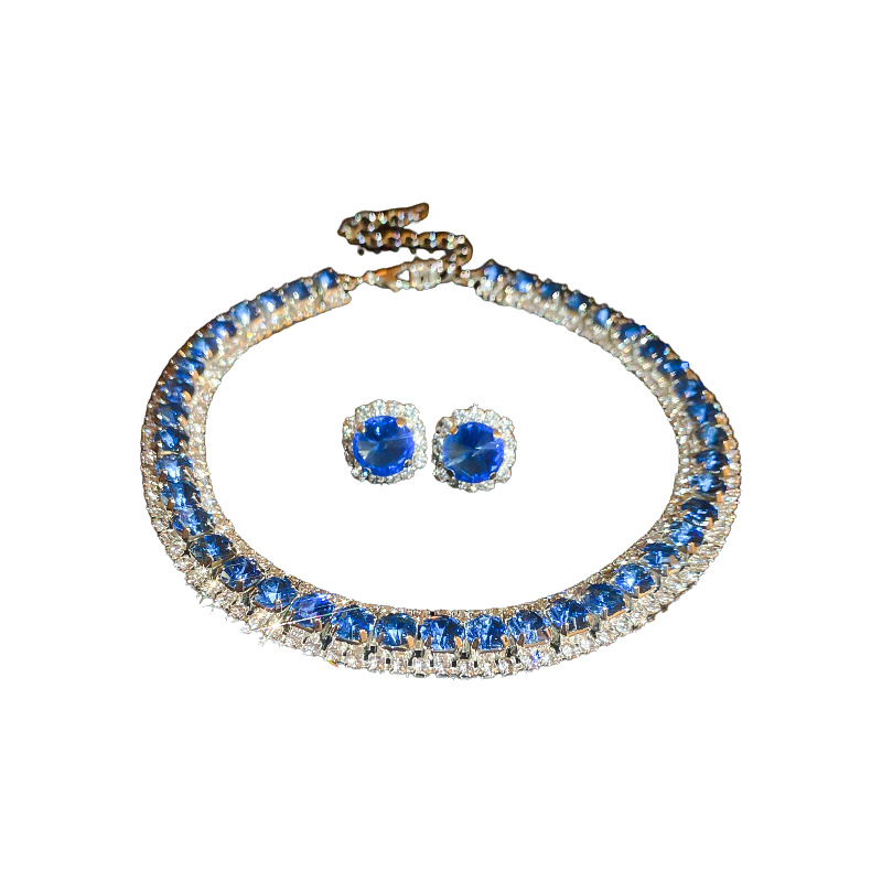 Europeo y americano de la industria pesada diamante incrustado redondo geométrico stud pendientes collar traje elegante de alto grado de la cadena de clavícula luz de lujo todo partido de la joyería