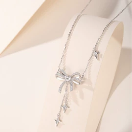 项链;和田玉项饰;戒指