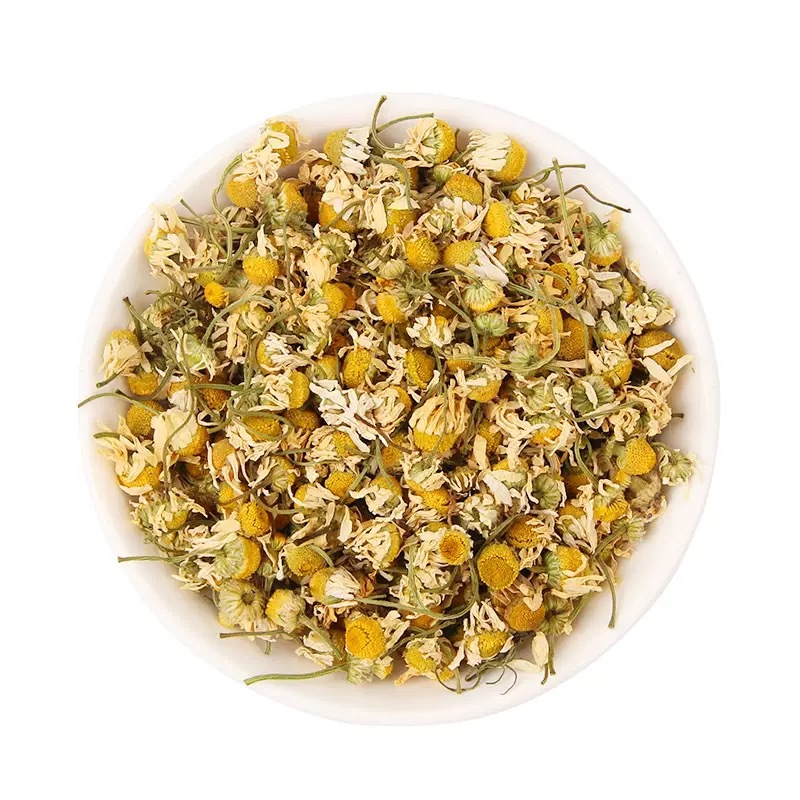 Dried Chamomile Flowers 500g Loose Herbal Tea Yang Gan Ju Bulk Cold Brew Floral Infusion in use