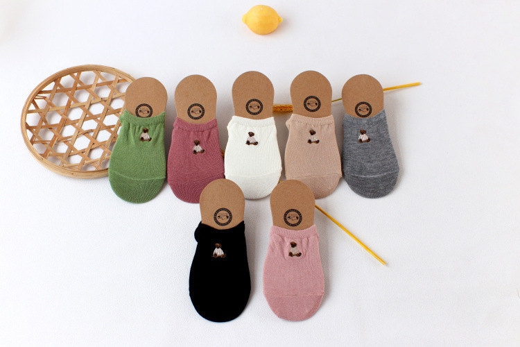 Style Coréen Couleur Unie Coton Broderie Des Chaussettes display picture 1