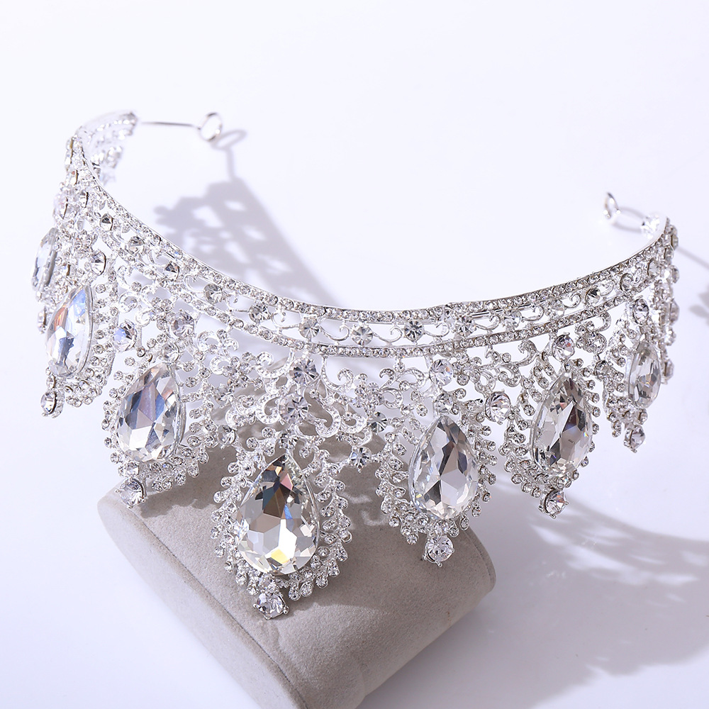 410g Weight Crown Hair Accessories Type 1 Piece Quantity Wedding, Birthday, Festival Occasion Alloy Material Crown Pattern Women's Gender Diamond Design Elegant, Romantic Style Elegant Romantic Women's Crown Alloy Diamond Crown 5