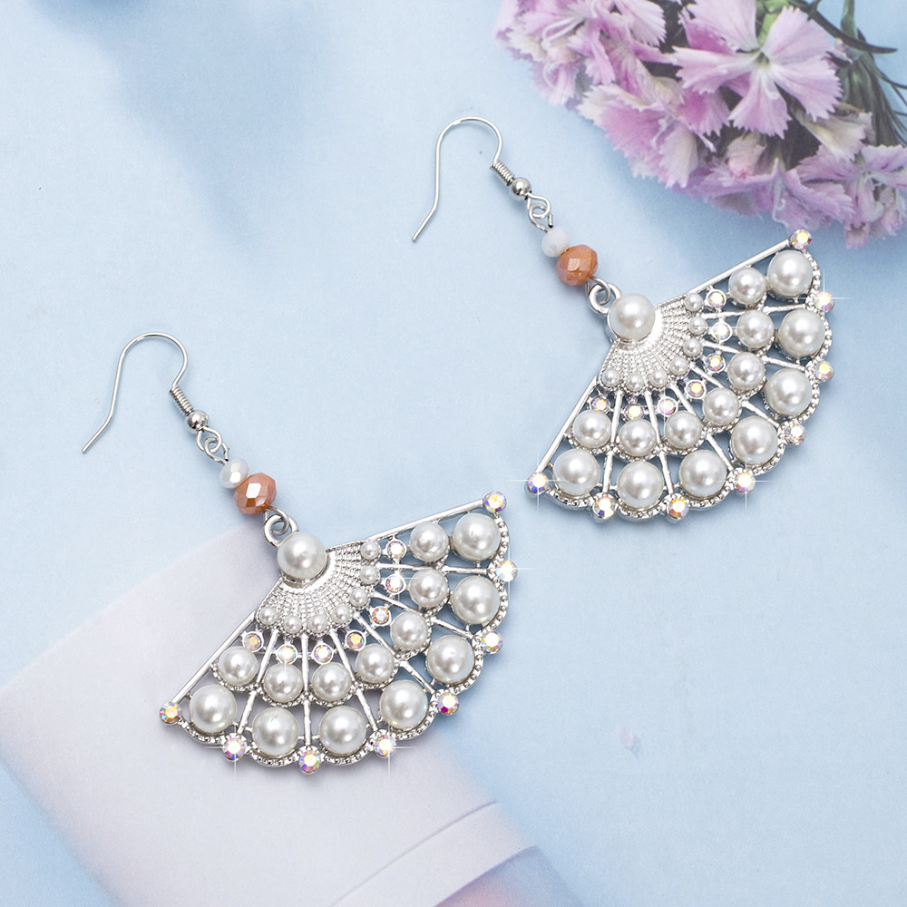 1 Pair Casual Ethnic Style Sector Hollow Out Inlay Alloy Artificial Pearls Rhinestones Drop Earrings display picture 15