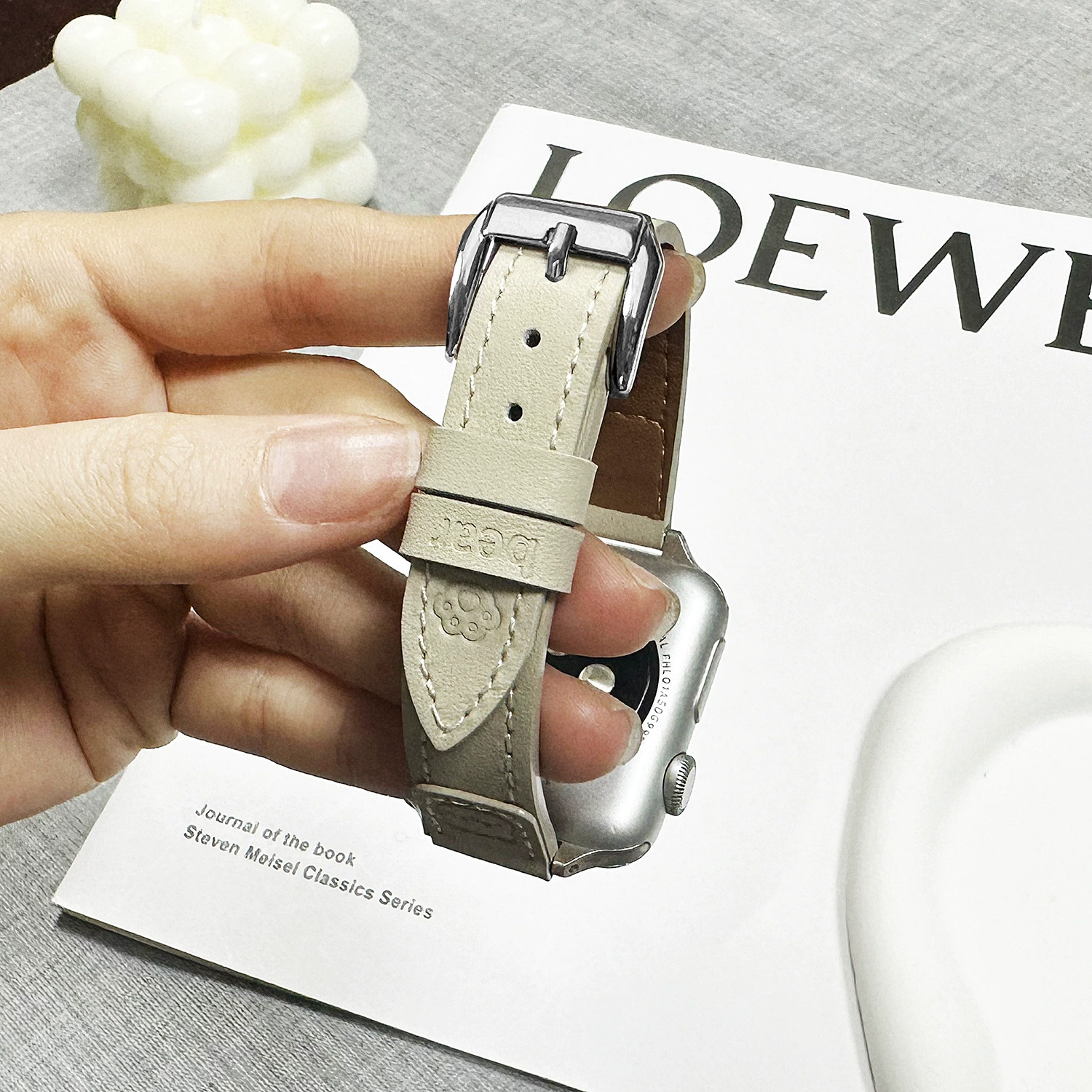 Подходит для Apple Watch 10/9/8, продвинутый стиль, женский кожаный ремешок с принтом медвежонка для iWATCH7