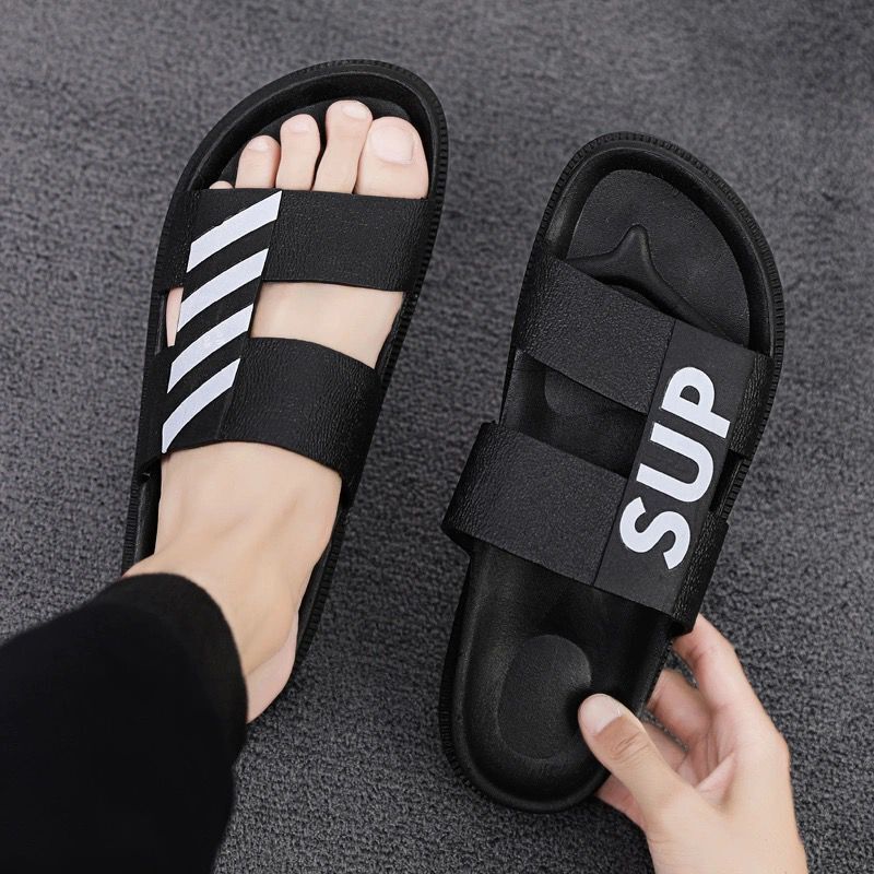 Men's Summer Slippers 2025 New Fashion Casual Versatile Slip-On Men's Trendy Non-Slip Wear-Resistant Sandals for Outdoor Wear