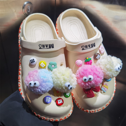 Little Red Book's same style dust elf gradient hair ball eye shoes flower hole shoes decorated with cartoon bean flowers shoe buckle