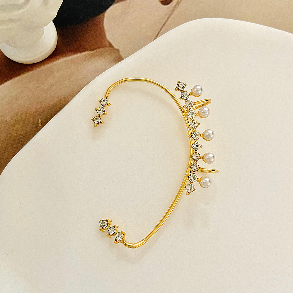 Fashion Diamond Butterfly Ear Drop Female Non-pierced Alloy Ear Clip display picture 4