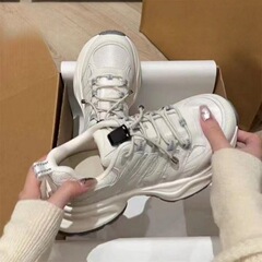 厚底显脚小鱼骨老爹鞋女2025秋季爆款透气轻便跑步百搭休闲运动鞋