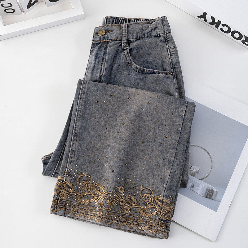 Plus-Size Women's Cropped Jeans 2026 Summer New Fashion Heavy Embroidery Rhinestone Stretch Straight-Leg Pants Plus-Size Women's Cropped Jeans 2026 Summer New Fashion Heavy Embroidery Rhinestone Stretch Straight-Leg Pants