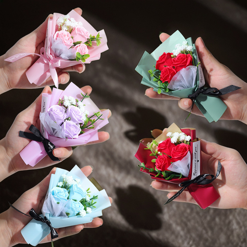 Mother's Day 520 Dried Flower Bouquet Wholesale Sunflower Rose Bouquet mini mini Bouquet with Hand Ceremony Mother's Day 520 Dried Flower Bouquet Wholesale Sunflower Rose Bouquet mini mini Bouquet with Hand Ceremony
