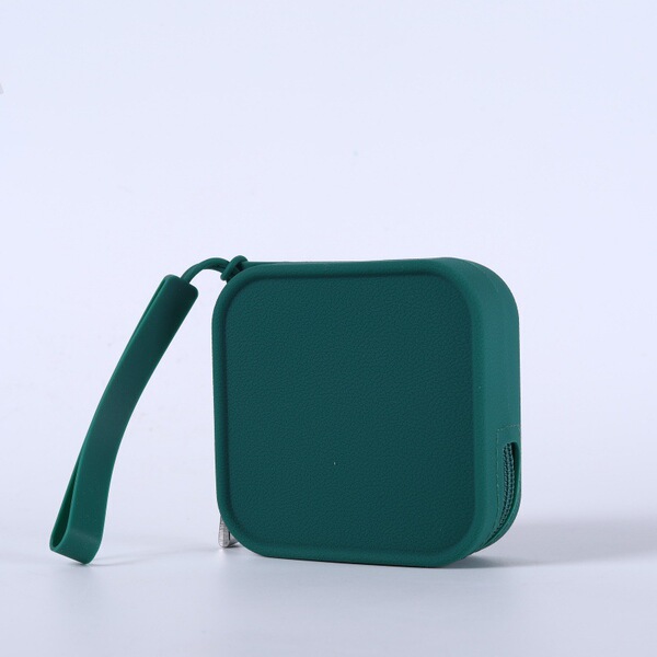 Handheld solid color cosmetic bag for traveling