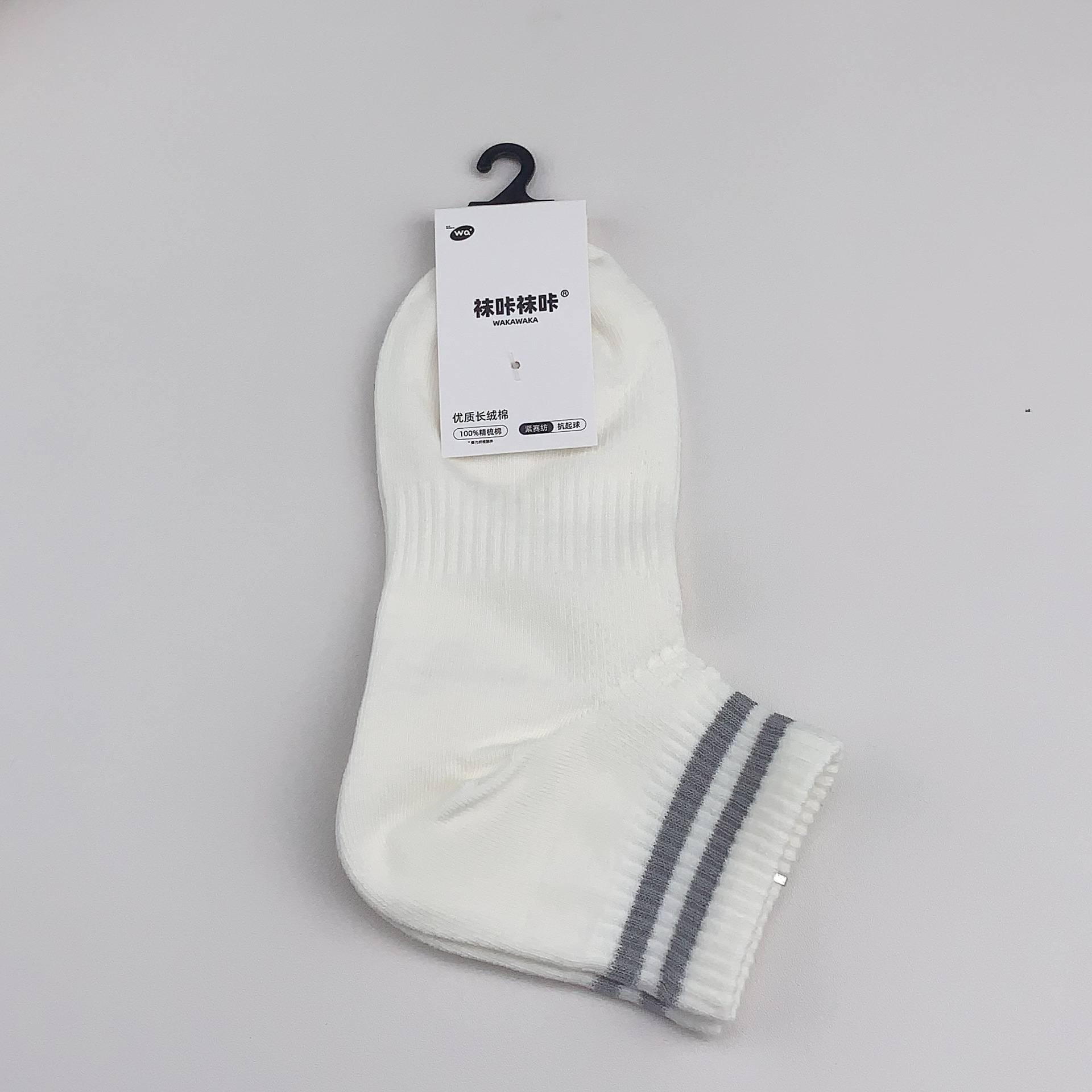 90 ° 直角の靴下の女性の夏の薄いタイプのソックスのストライプは低いです。