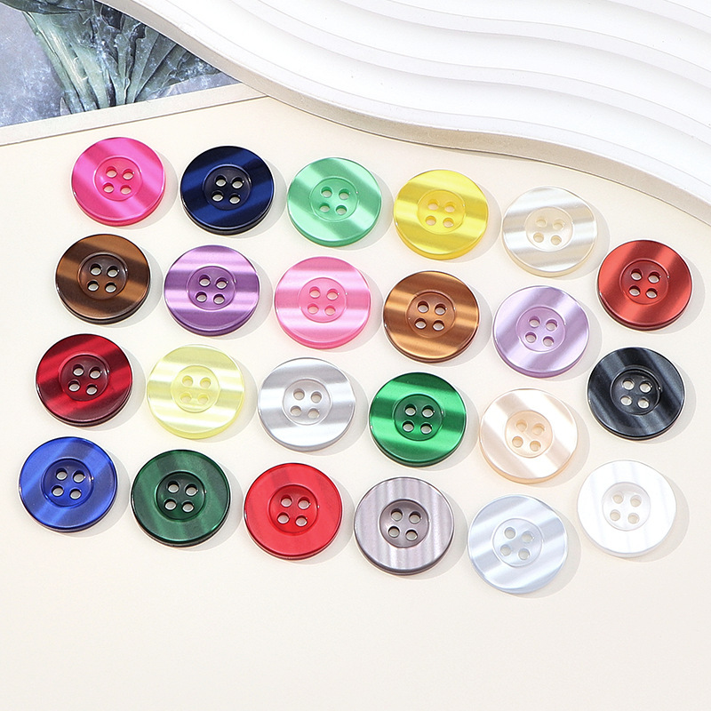 High-End Resin Round Pearlescent Buttons for Men's and Women's Shirts, Short-Sleeved Cardigans, Woolen Coats, Trench Coats, and Sweater Buttons High-End Resin Round Pearlescent Buttons for Men's and Women's Shirts, Short-Sleeved Cardigans, Woolen Coats, Trench Coats, and Sweater Buttons