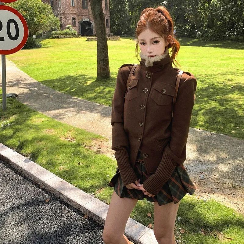 Coffee-Colored Retro Plush Patchwork Stand-Collar Woolen Coat for Women, Winter Loose-Fitting High-End Elegant Long-Sleeve Cardigan Top
