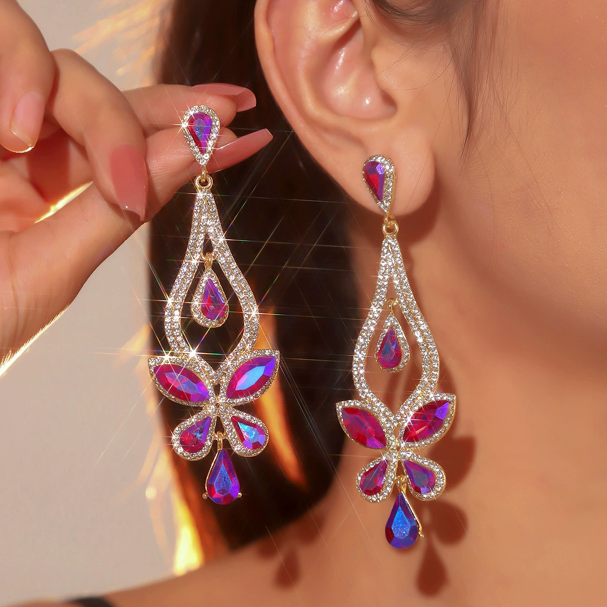 European and American cross -border luxury temperament glass rhinestone ears women with exaggerated water drop earrings earrings earrings