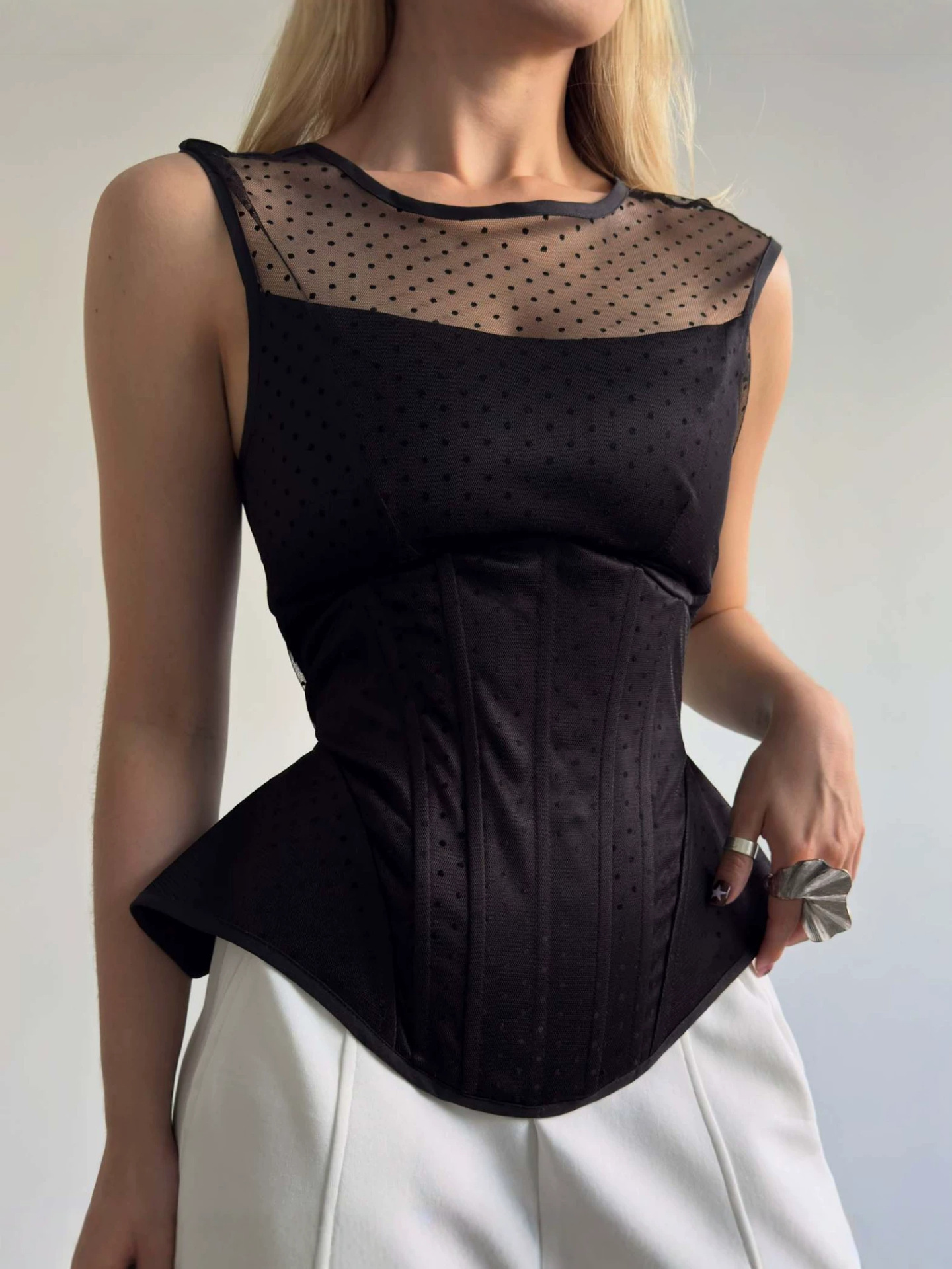 Mayka 26 new style slim-fit outerwear for hot girls with fishbone straps and polka dot mesh black tank top