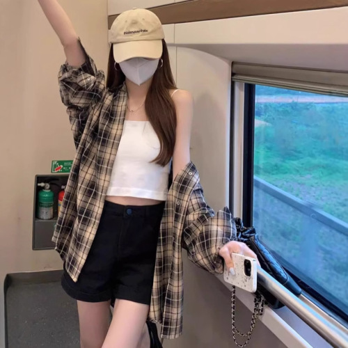 Lazy early autumn wind loose grid women's design sense retro long sleeve casual chic Korean style top coat