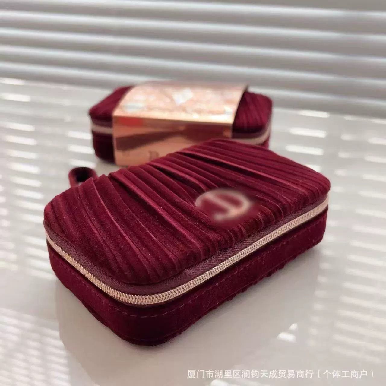 Компактный набор кистей C Points Festival Limited Mini Burgundy Velvet, 4 предмета, с зеркальцем в сумке для кистей