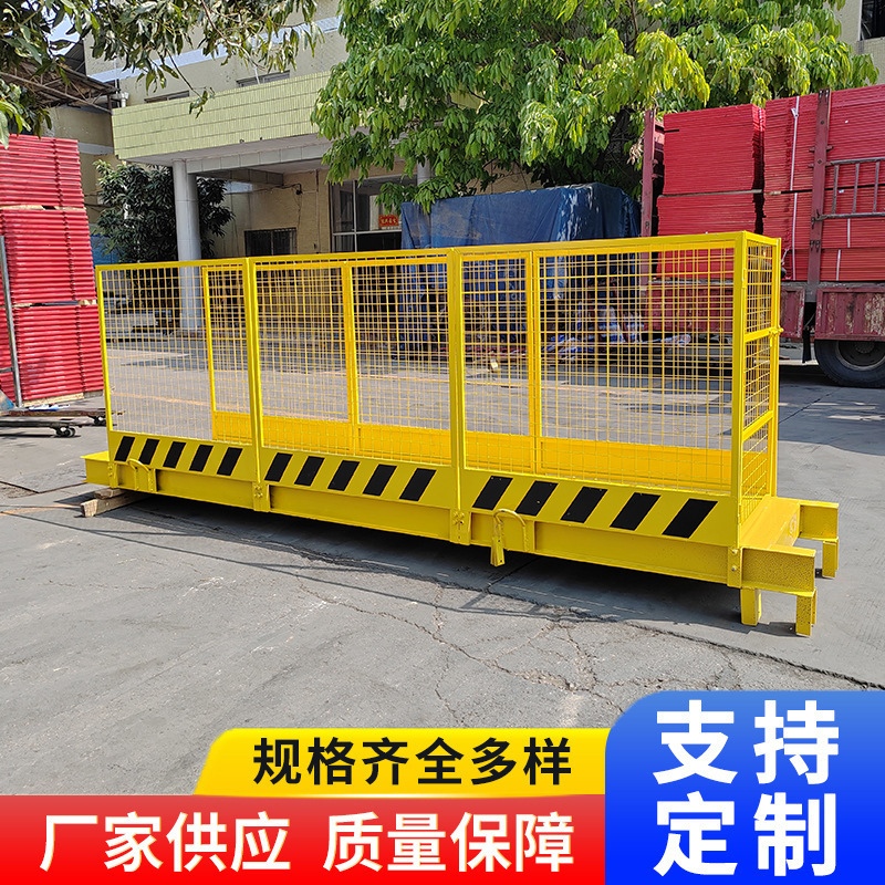 工地专用塔吊围挡加厚网格式防攀爬通道台连廊拼接式框架走道平台