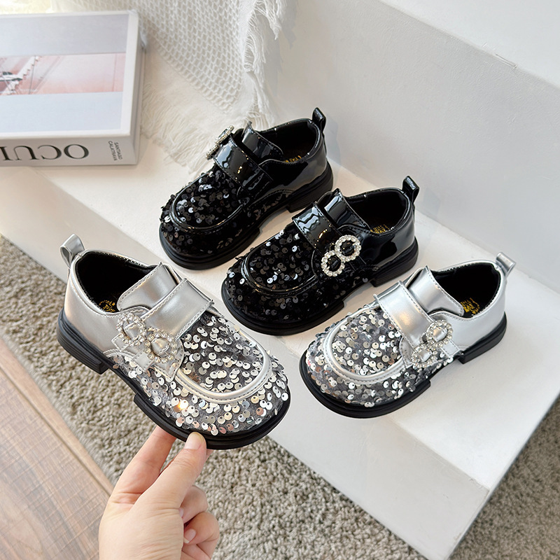 2024 New Style Retro Mary Jane Shoes for Middle-Aged and Older Girls, Soft-Soled Ballet Shoes, Girls' Shallow Silver Flats Shoes