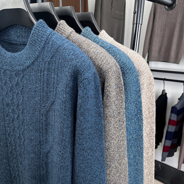 Casual nuevo estilo de moda masculina otoño invierno medio alto cuello sólido Jacquard suéter de tendencia cálido suéter de punto