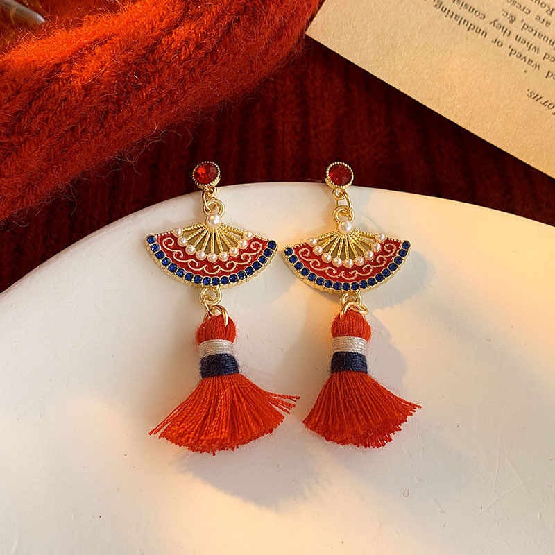 62# red fan tassel ear studs