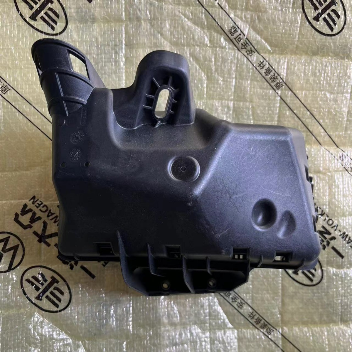 ID4 ID6 机舱保险丝盒底座原厂全新1ED907361